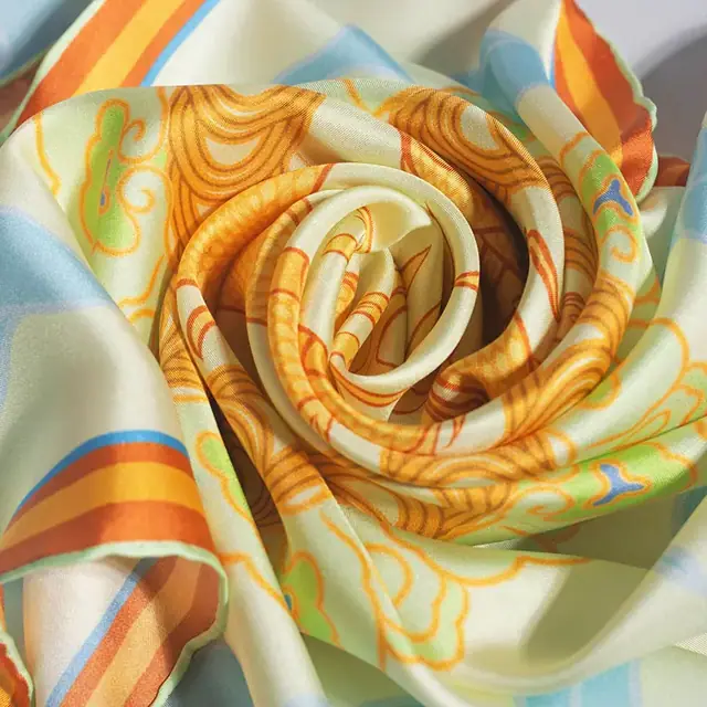 14mm Silk Twill Custom Scarf Hand Hem Roll Scarf close up