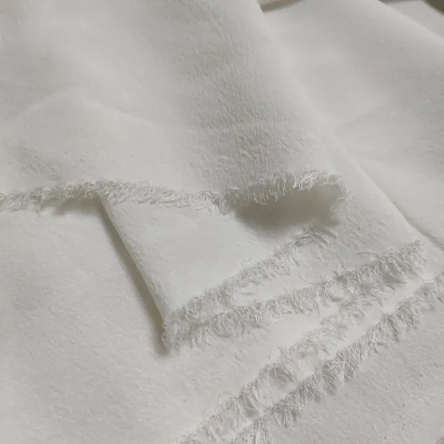45Inch White 16mm Silk Stretch Georgette Fabric alternate colourway