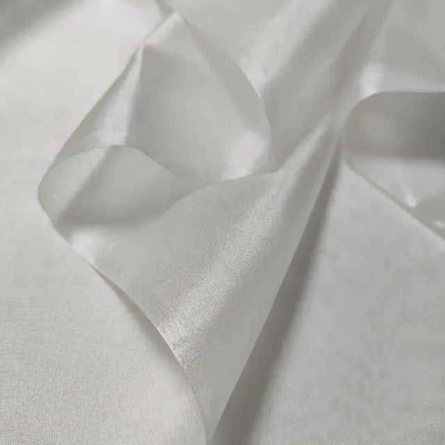 55Inch White 5mm Silk Habotai Silk Paj for Paniting and Dyeing close up