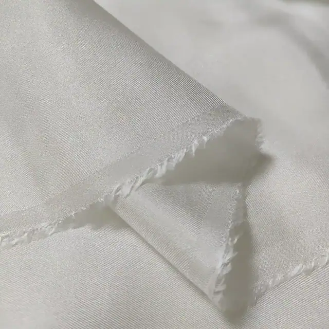 45Inch White 12mm Silk Twill Fabric close up