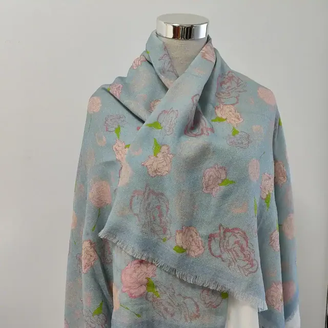 Cashmere Scarf Accept Custom styling view