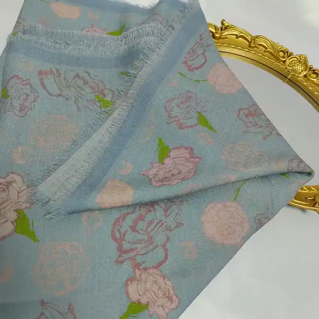 Cashmere Scarf Accept Custom packaging view