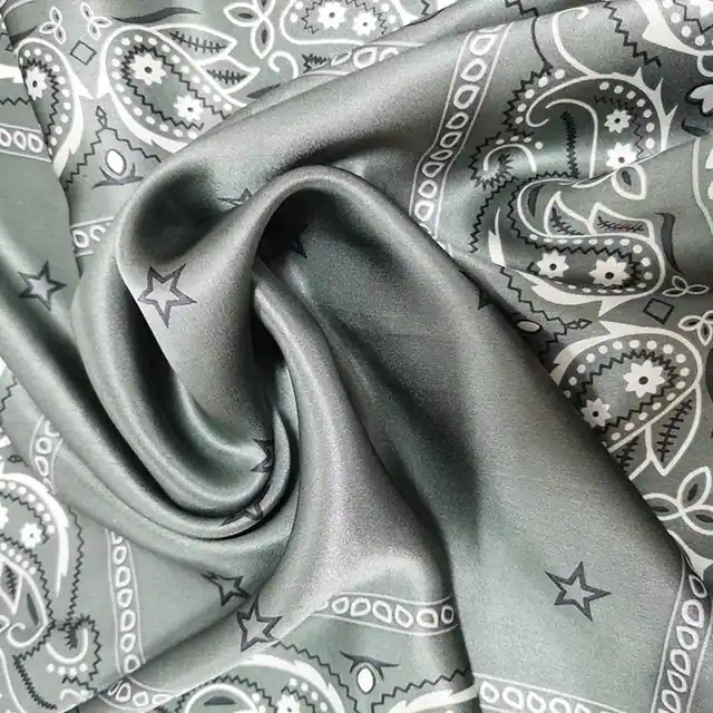 Custom Silk Bandana Silk Charmeuse Scarf with Paisley Pattern Silk Headscarf Printed Star packaging view
