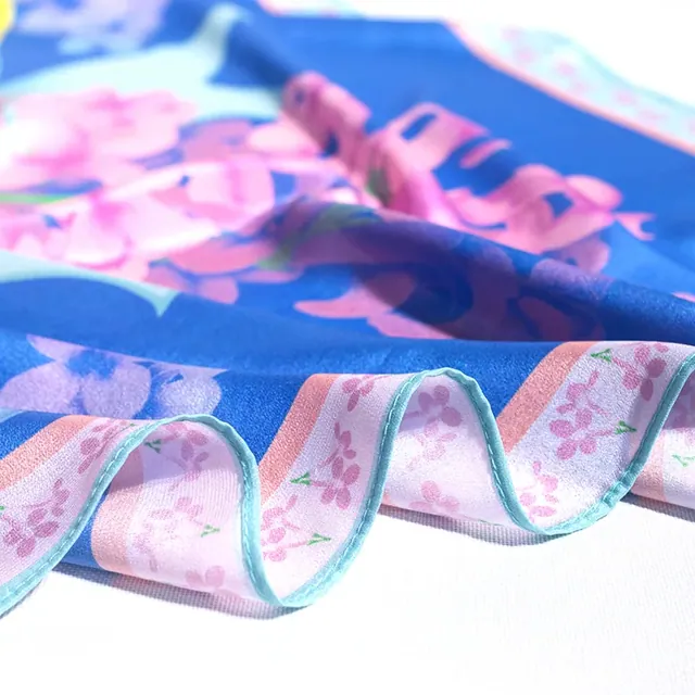 Custom Silk Scarf 12mm Silk Crepe De Chine Size 75cm packaging view