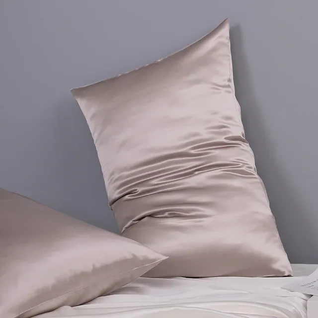 Envelope Silk Pillowcase in 22mm with OEKO-100 TEX close up