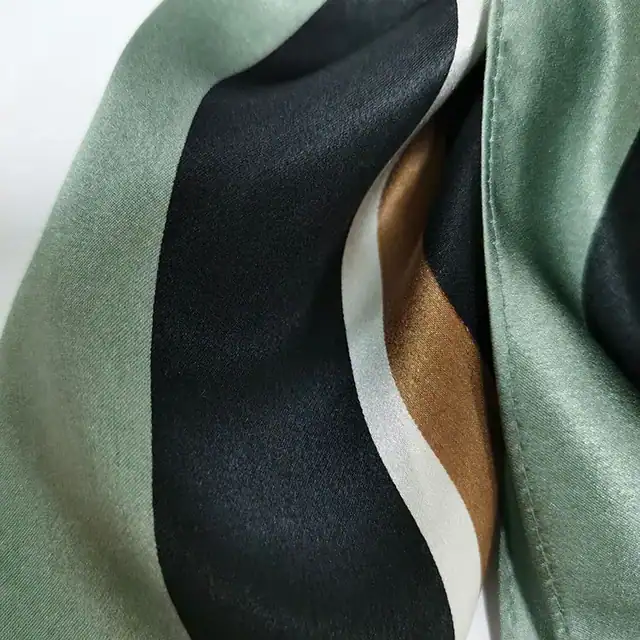 Luxury 100% Mulberry Silk Charmeuse Scarves Square Smooth Silk Scarves for Women alternate colourway