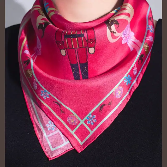 Print-silk-scarf-12mm-mulberry-silk-size-65cm detail view