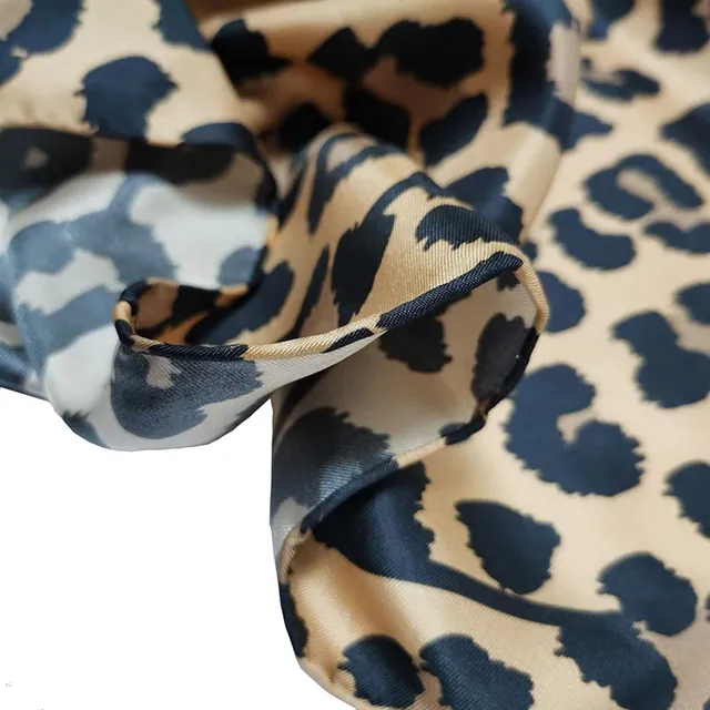 Sexy Silk Twill Scarf for Women Leopard Print Scarf with Digital Printed Headscarf for Women alternate colourway