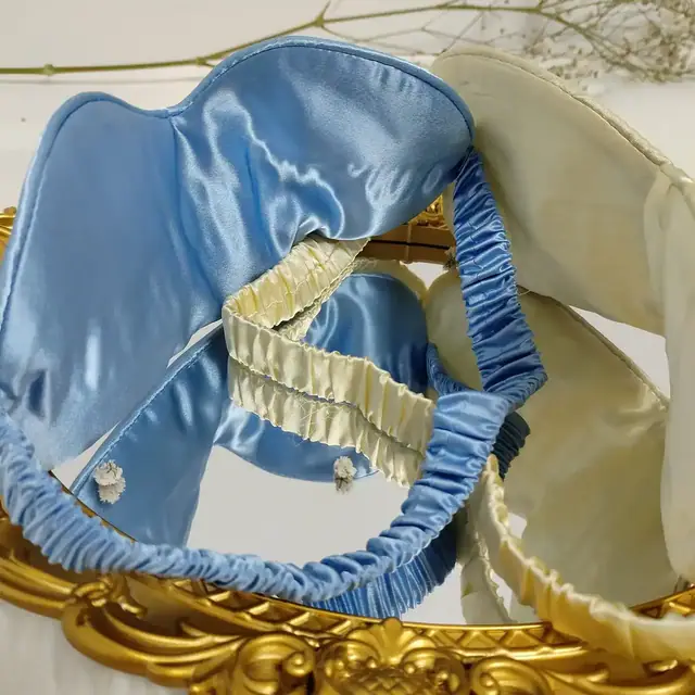 Silk Eye Mask with Elastic Band detail view