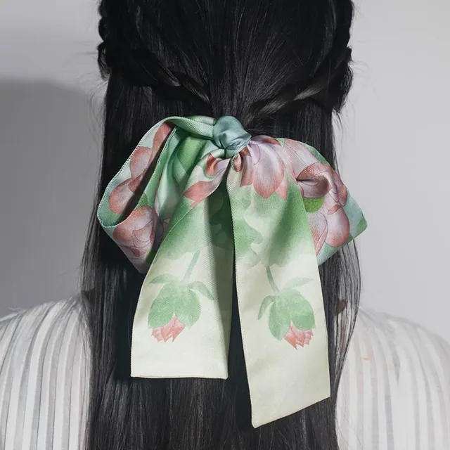 Silk Skinny Printed Silk Twill Bag Scarf detail view