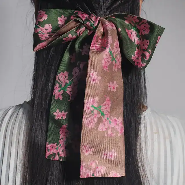 Silk Skinny Printed Silk Twill Bag Scarf close up