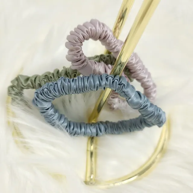 Skinny Silk Scrunchie in Solid Color alternate colourway