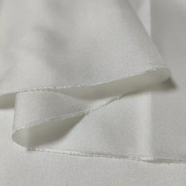 White 100% Silk Fabric14mm Silk Twill 45Inch alternate colourway