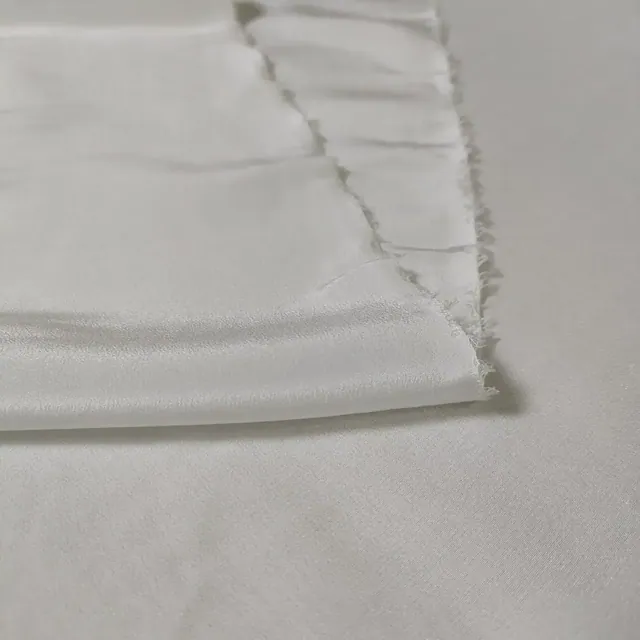 White 12mm Silk CDC Fabric 45Inch packaging view