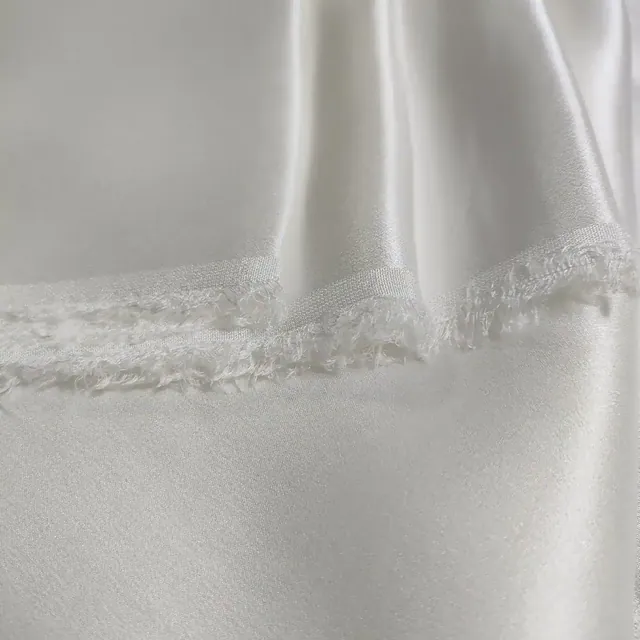 White 12mm Silk Crepe Satin Plain Fabric 45Inch detail view