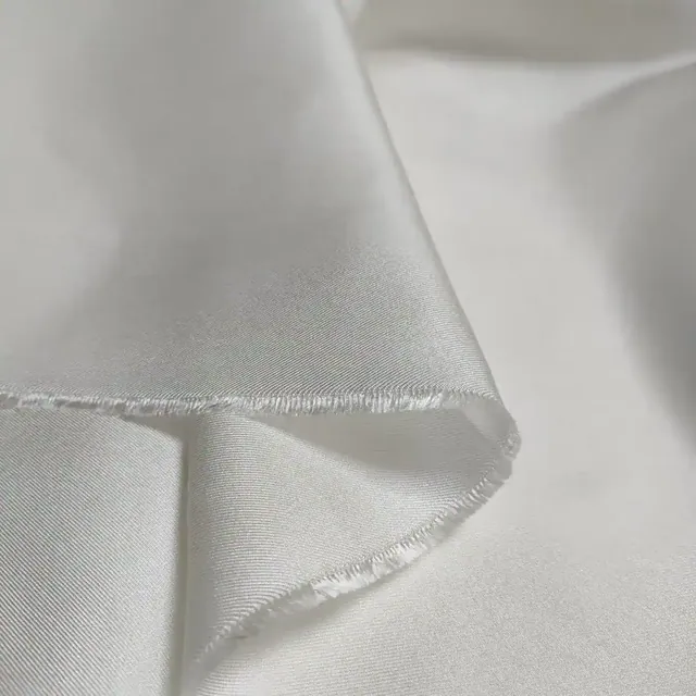 White 16mm Silk Twill Fabric 45Inch alternate colourway