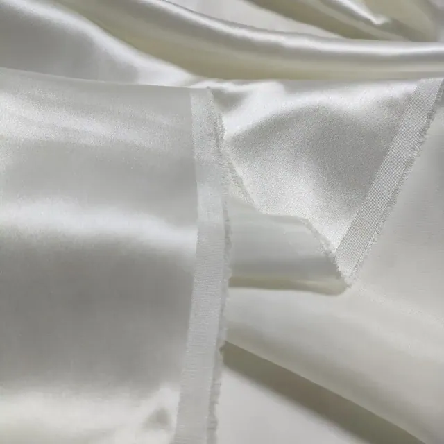White 22mm Hyaluronic Acid Silk Satin Fabric 45Inch styling view
