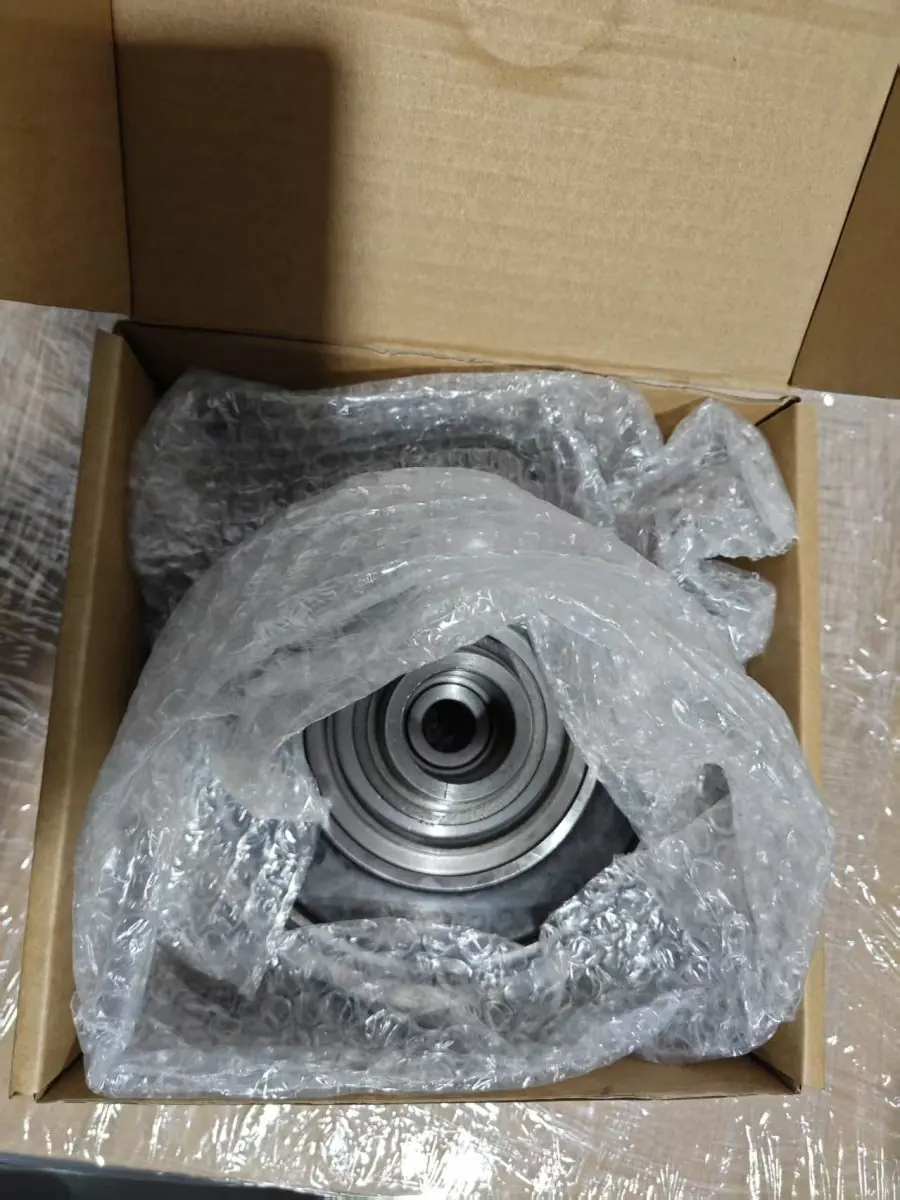 Land Rover Pulleys LHG100580 and LHG100750 From Stock — supporting photograph