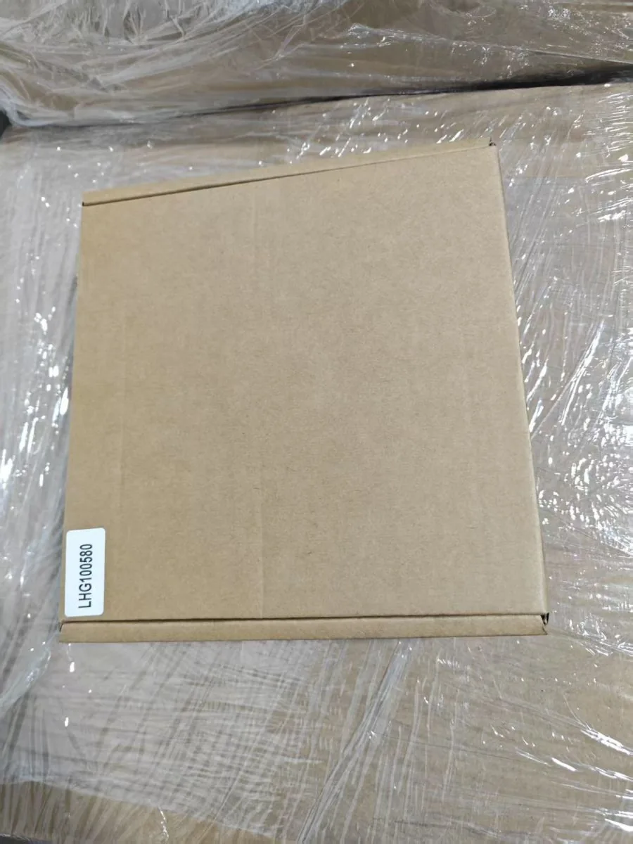 Single labelled carton wrapped and ready for a one piece shipment