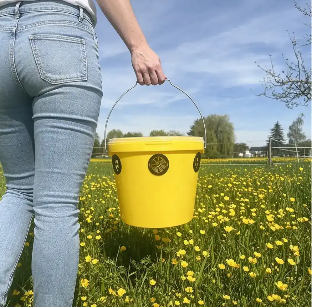 Fly Trap Bucket - NRFT112, alternate angle