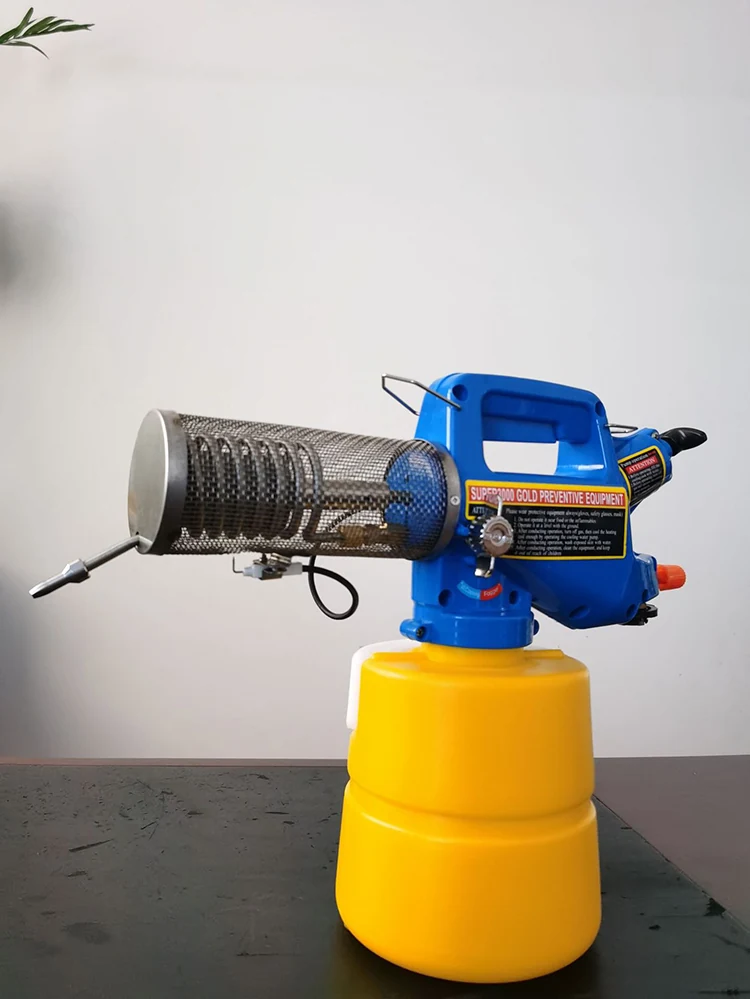 Garden sprayer - KGSP4002, in use