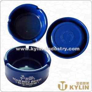 round ashtray