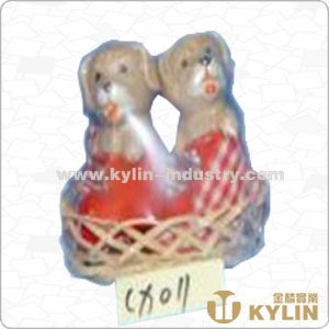 dog salt&pepper dispenser