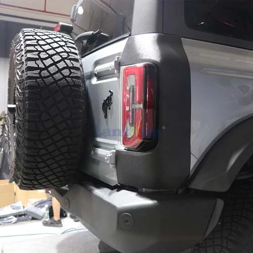 B1007 FORD-BRONCO-tail Light Wrap Corner view 5