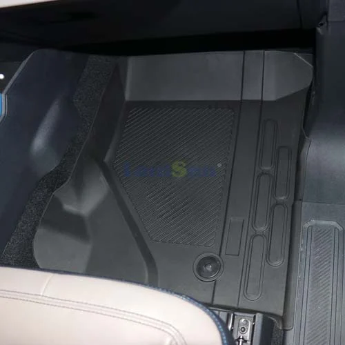 B1026 Ford Spirited Horse-Bronco-21-3D Foot Mats-4-door Version-original Model view 4