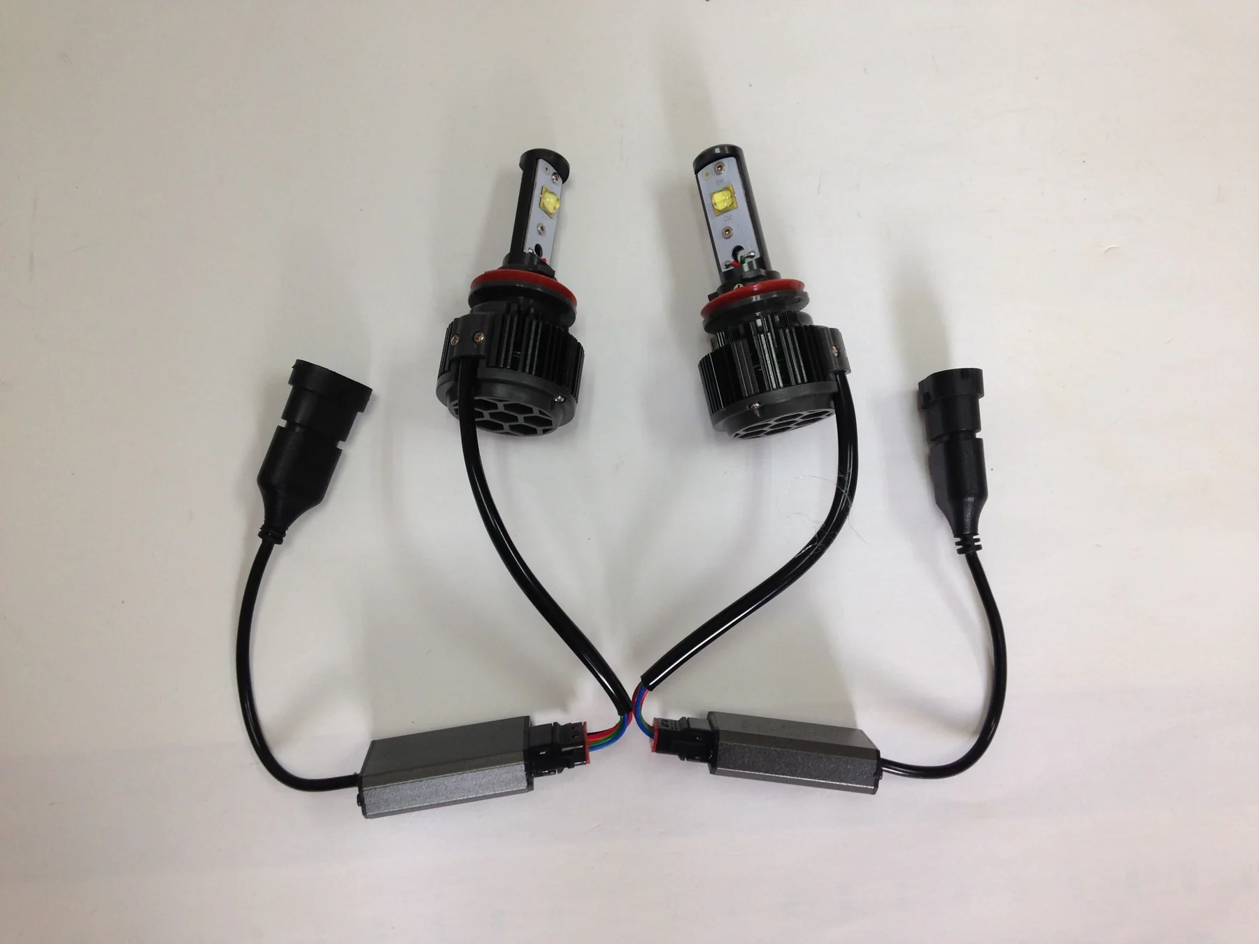 H4 H7 H8 H9 H10 H11 9005 Dual Beam LED Headlight view 4