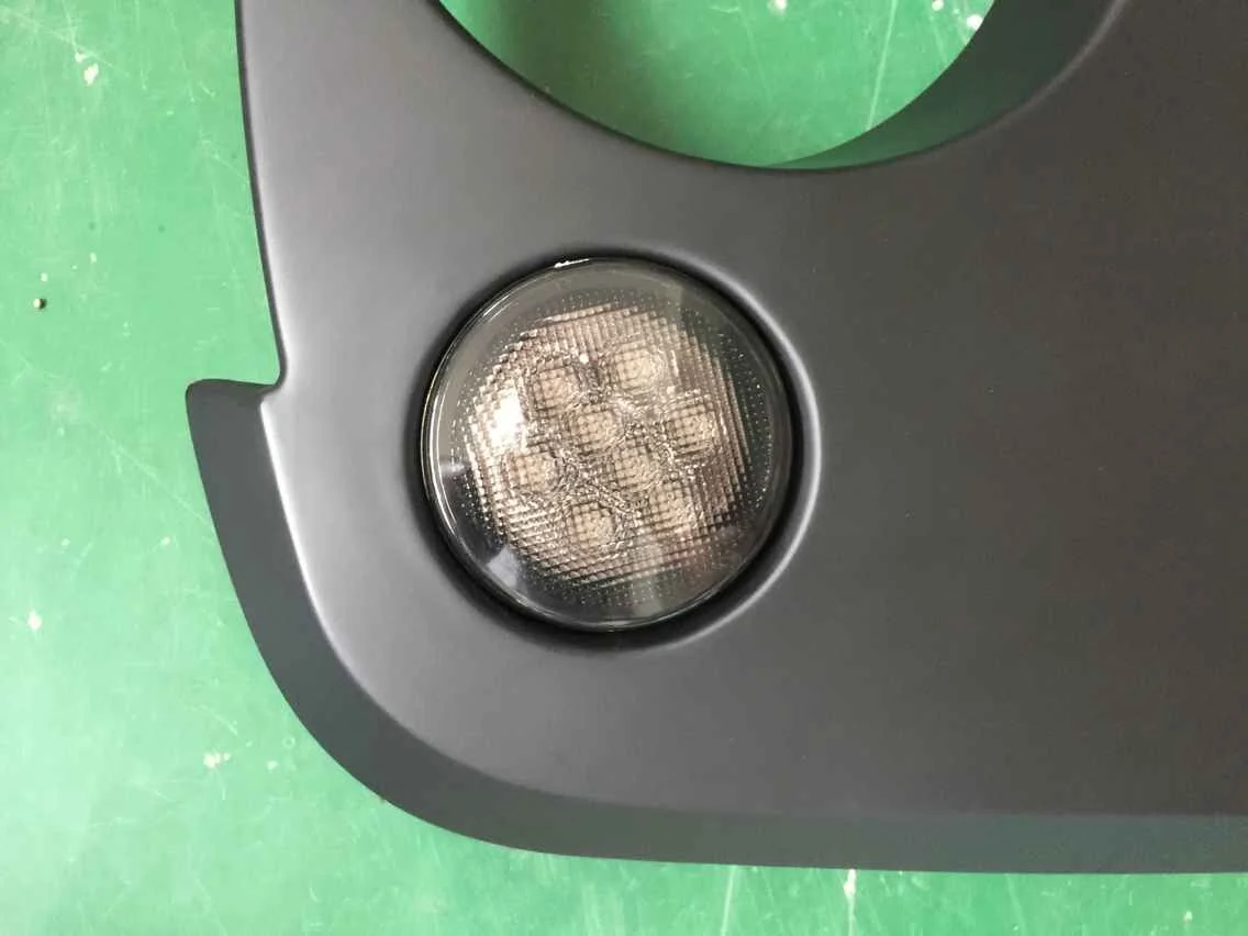 J026 Jeep Front Signal Light view 2