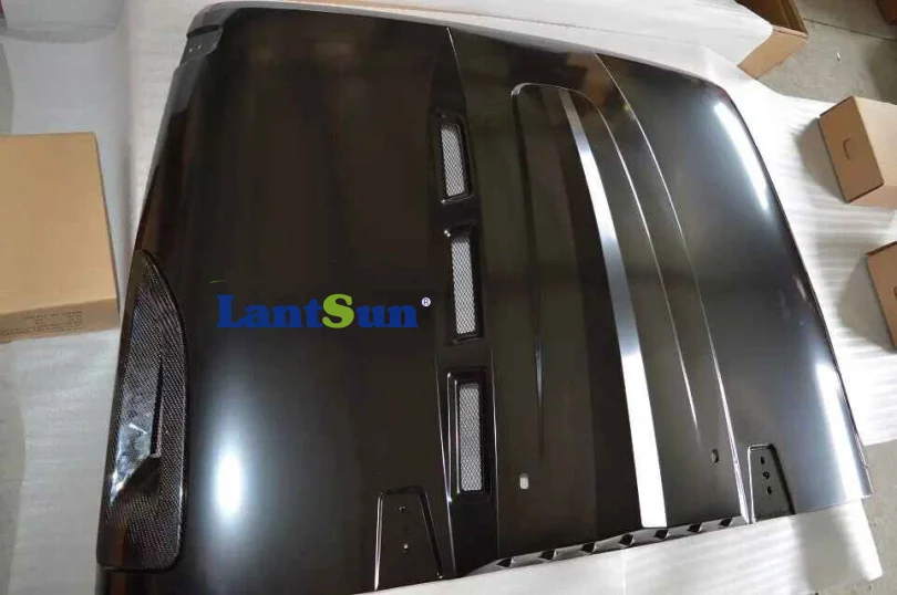 J076 Jeep JK Avengers Hood view 4