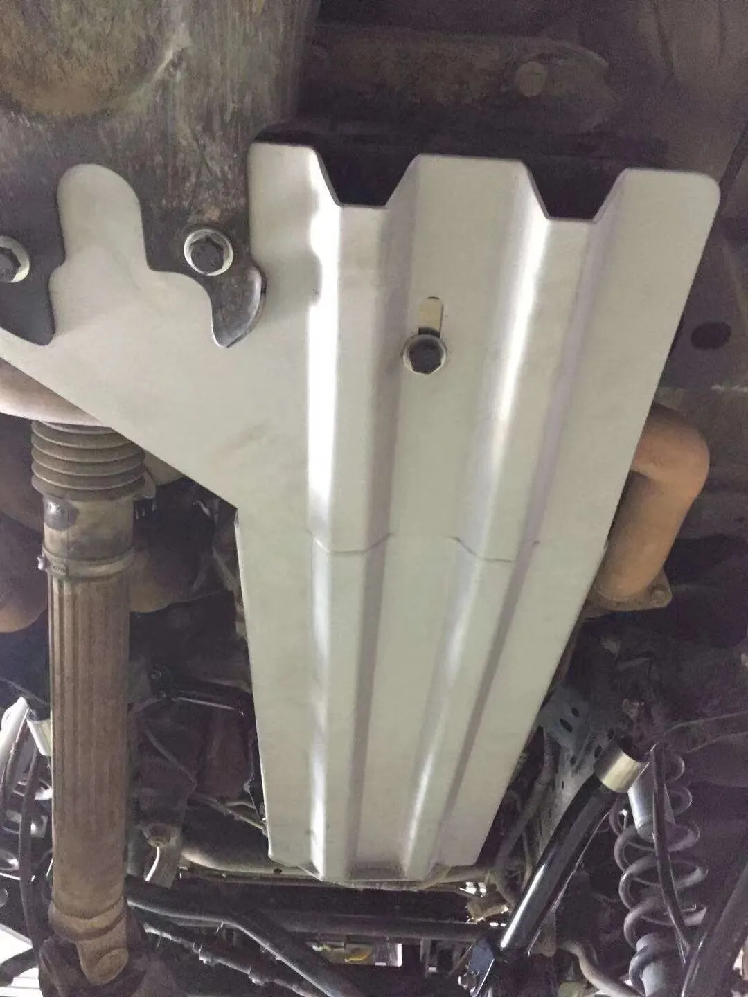 J9027 Car Parts view 2