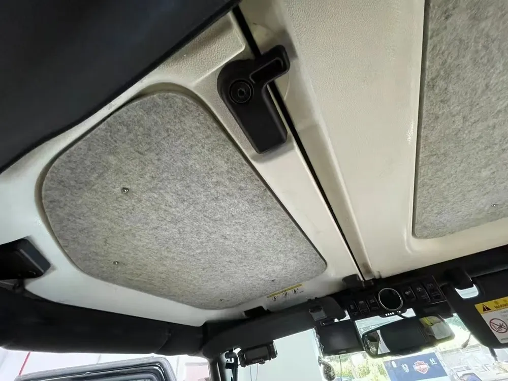 JK4d,3X Insulation Magic Roof Defaults to Silver Gray Color view 3