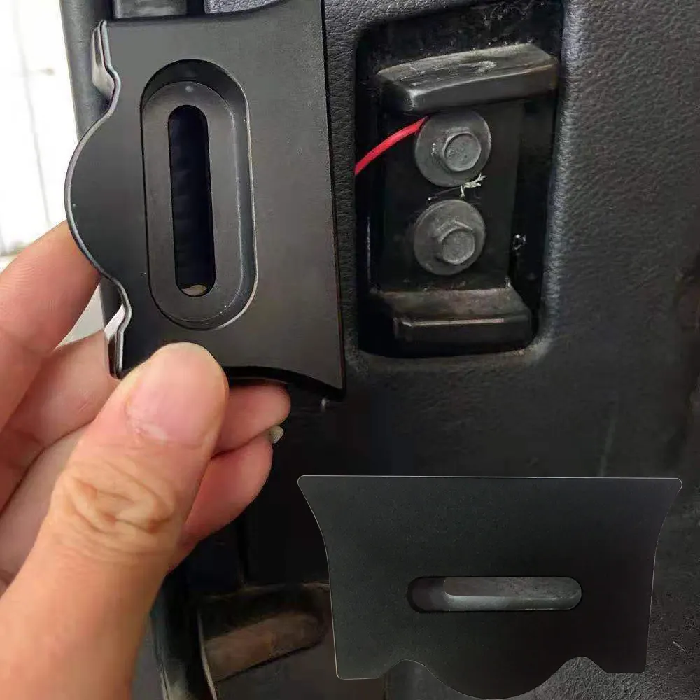 Lantsun JL1219 Tail Threshold Bit Block for Jeep for JL Wrangler Accessories 2018+ JL Tailgate Pad view 4
