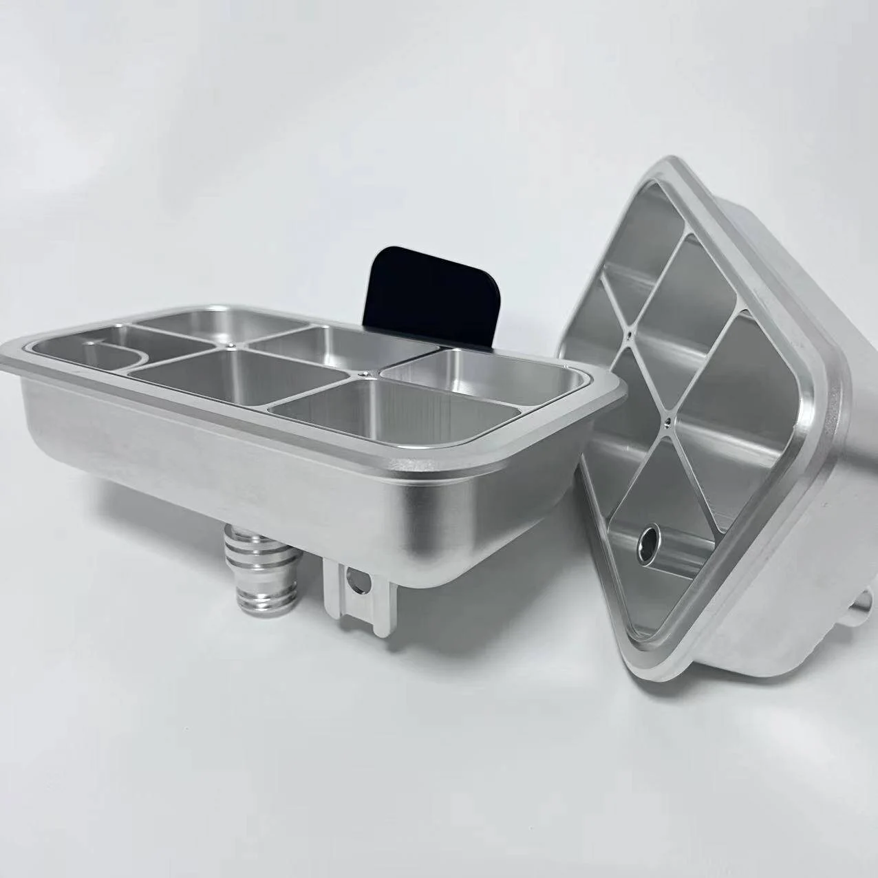 JL1313 Antifreeze Bottle Automotive Coolant Water Tank Auxiliary Kettle Coolant Pot for Jeep Wrangle view 5