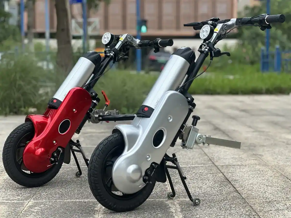 R00Q1 Wheelchair Trailer view 6