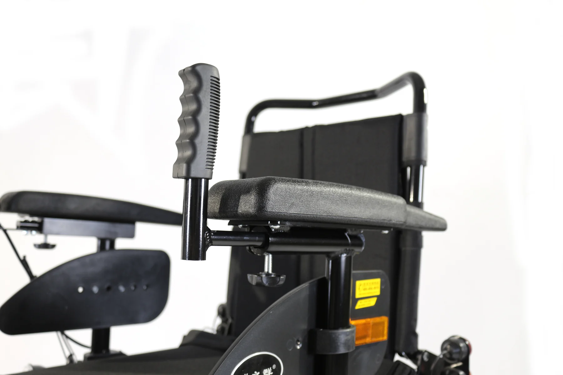 R1022 Normal Power Wheelchair view 3