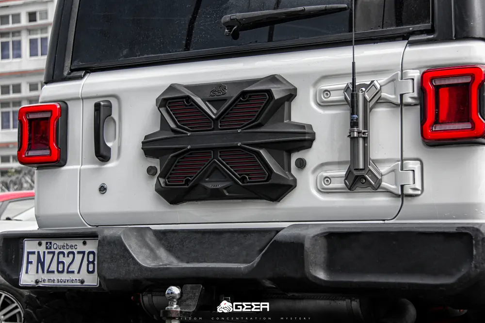 Tank 300 Tailgate Mod Panel – LED License Plate Frame with High Brake Light, No-Spare-Tire Door Guar view 2