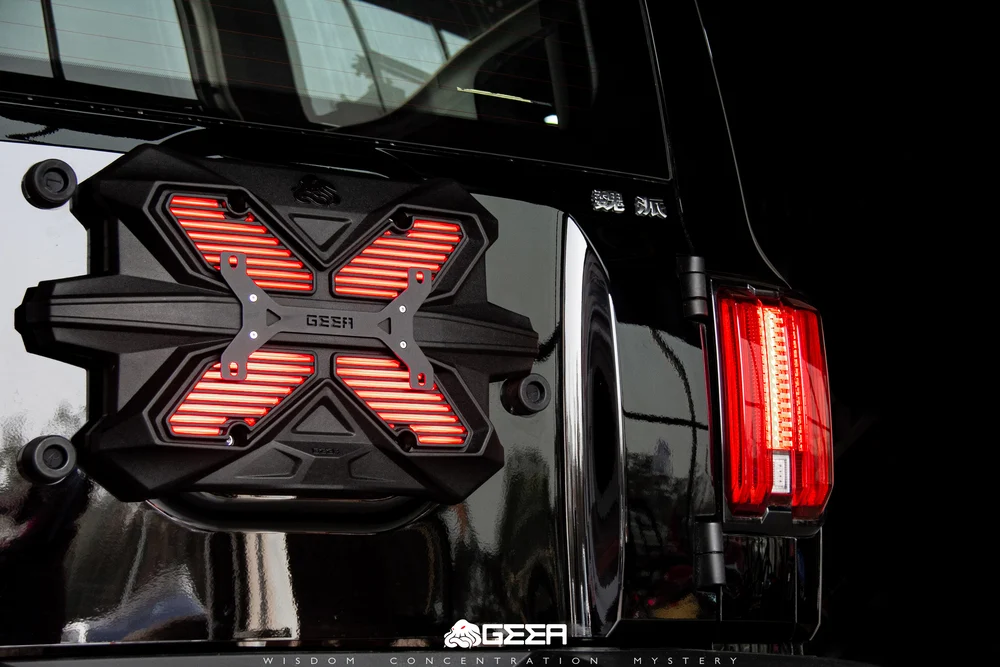 Tank 300 Tailgate Mod Panel – LED License Plate Frame with High Brake Light, No-Spare-Tire Door Guar view 3
