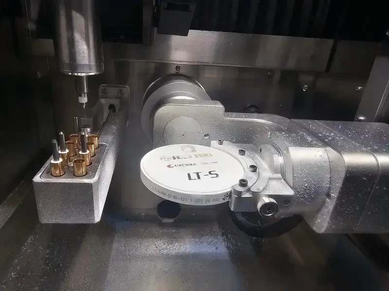 Wet cutting of a zirconia disc inside the dental milling machine