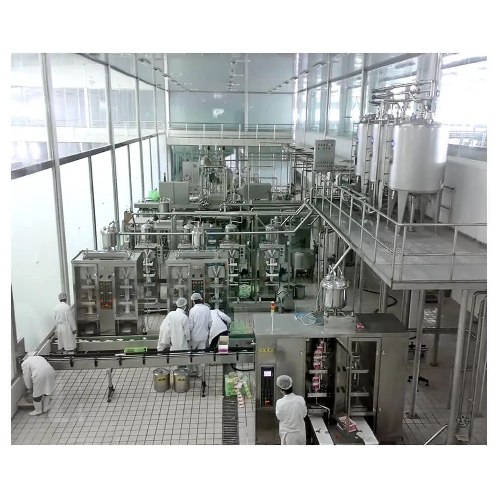 Plastic pouch filling machine forming and sealing milk pouches from film