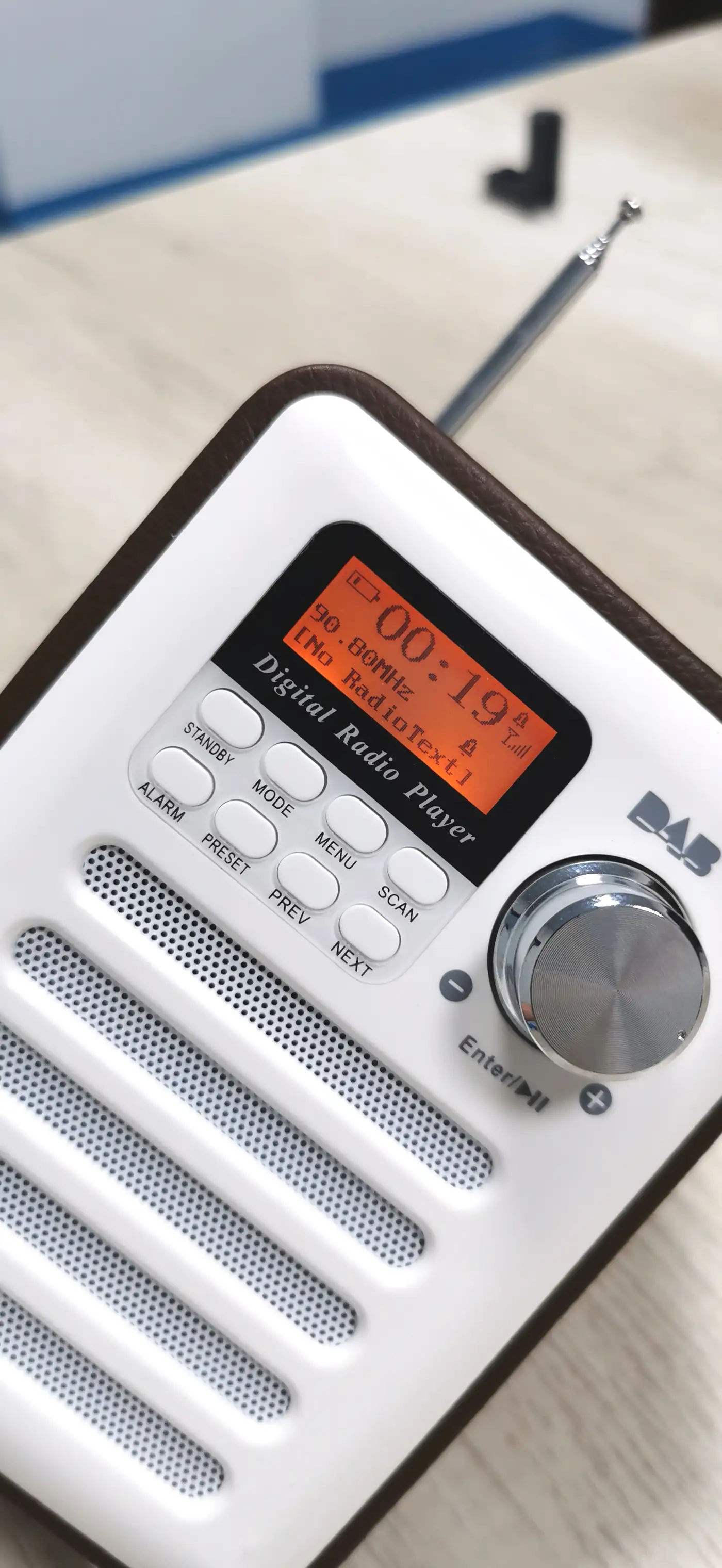 DAB radio detail photo