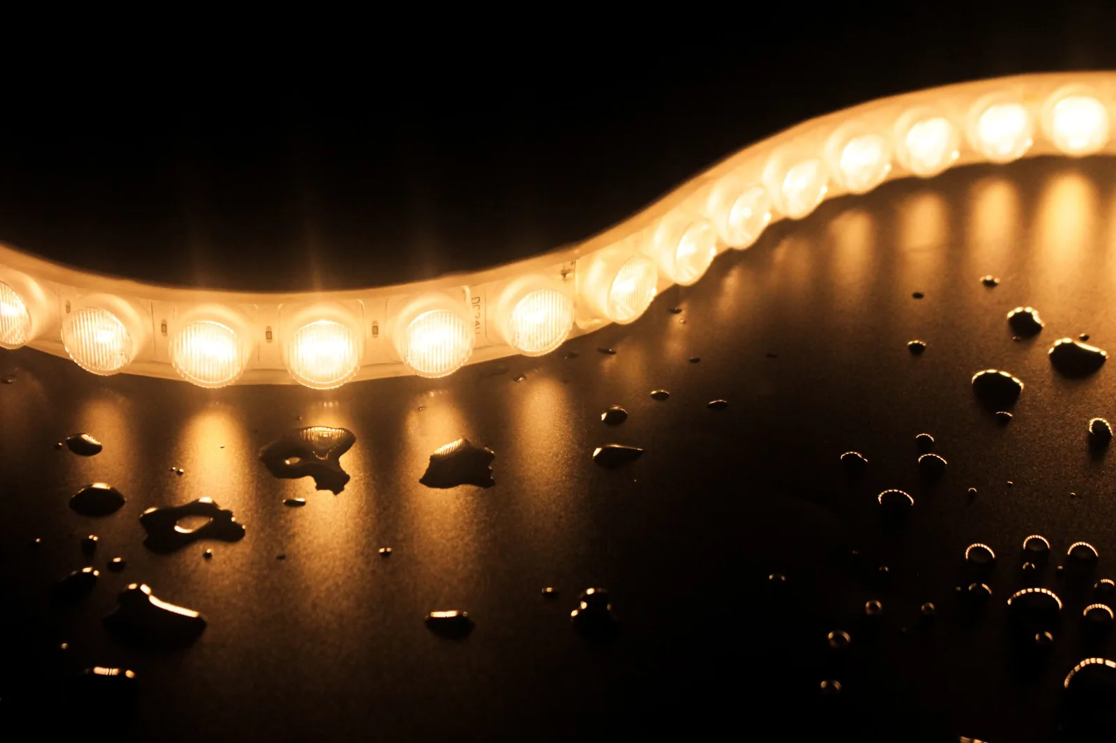 Wall Washer Strip Light High Efficiency Lens Series product photograph
