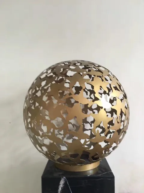 Large stainless steel sculpture—City star seen from another angle
