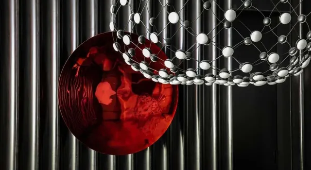 Home Decoration Metal Mirror Stainless Steel Wall Sculpture seen from another angle