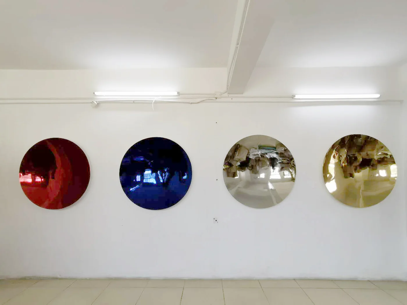 Modern Outdoor Concave Sky Mirror Red Stainless steel Sculpture 3-9 Meters are available