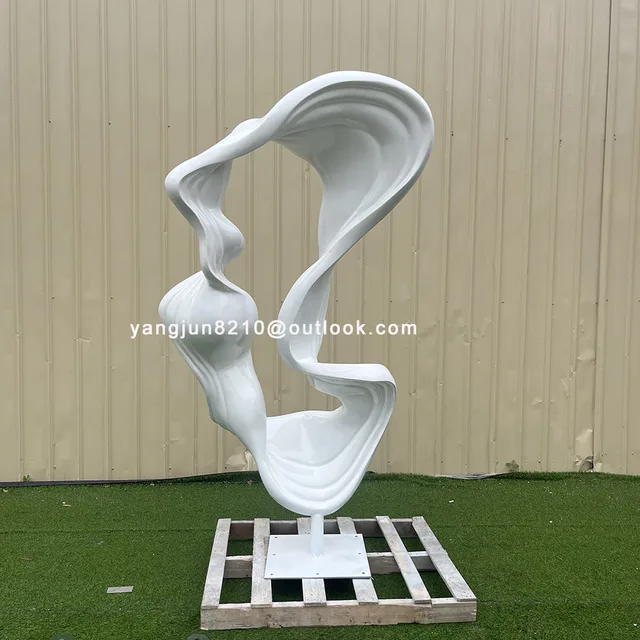 Custom color Outdoor park square garden courtyard art stainless steel abstract sculpture in close view