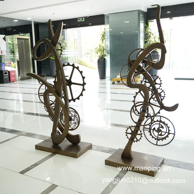 Decoration of indoor high-end hotel, airport theater museum art museum Stainless steel /Bronze gear sculpture in close v