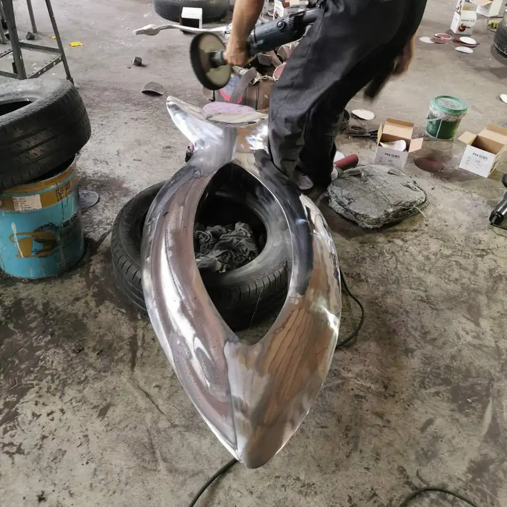 Famous Outdoor square garden courtyard pool abstract stainless steel fish sculpture